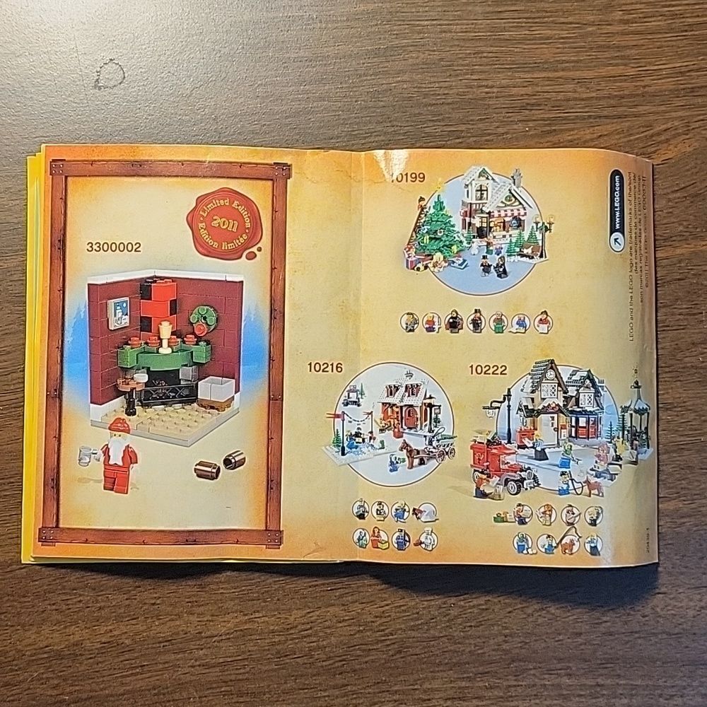LEGO LIMITED EDITION 2011 HOLIDAY SET 3300002 CHRISTMAS MORNING BUILDING SET - Picture 10 of 11